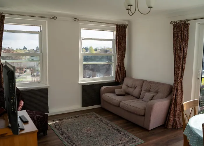 Two Bedroom Flat, North Oxford