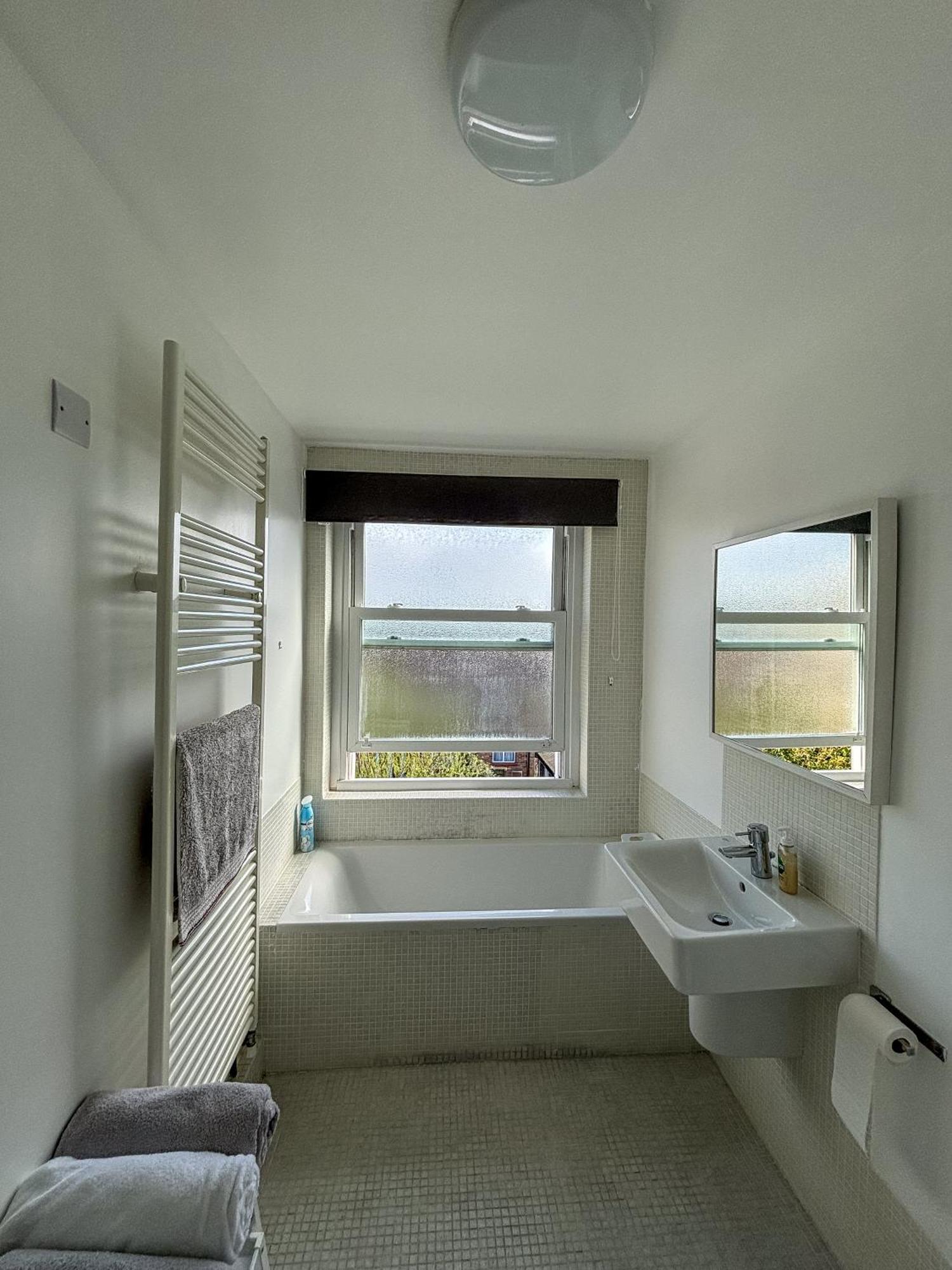 Apartment Two Bedroom Flat, North